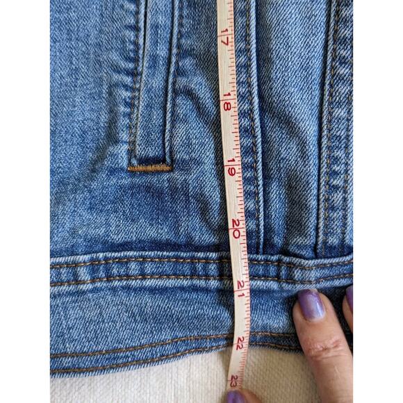 Old Navy Women’s Denim Jean Button Up Jacket Blue Size Medium Photos Measurement - Picture 4 of 10